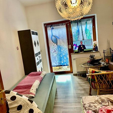 Ferienzimmer Healing Und Montuerwohnung Weissenfels Luaran gambar