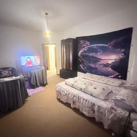 Ferienzimmer Healing Und Montuerwohnung Weissenfels Luaran gambar