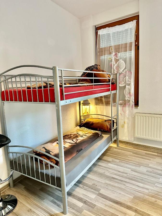 Ferienzimmer Healing Und Montuerwohnung Weissenfels Luaran gambar